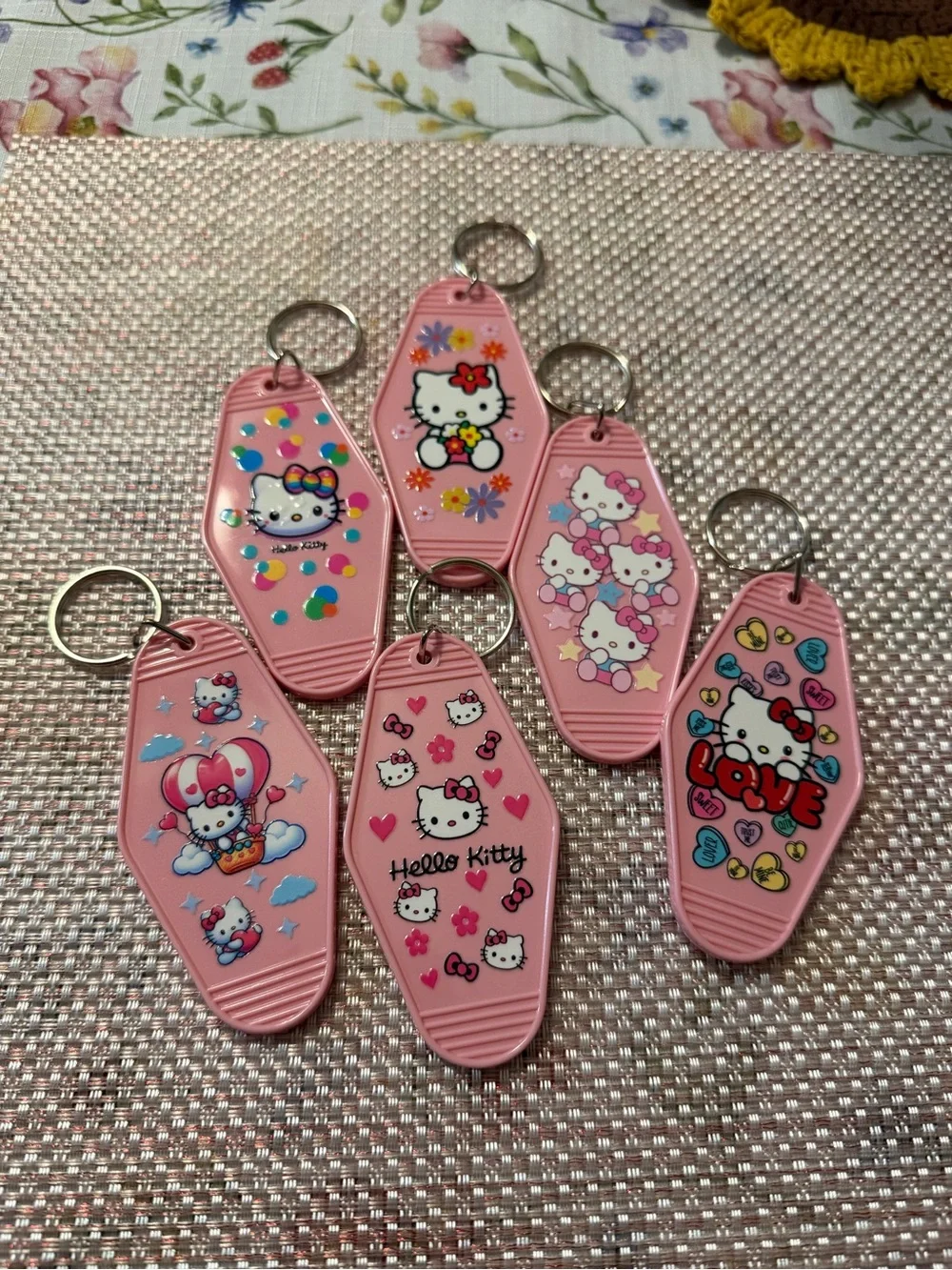 Hello Kitty Pink Retro Motel-Style Keychain Set - 6pc